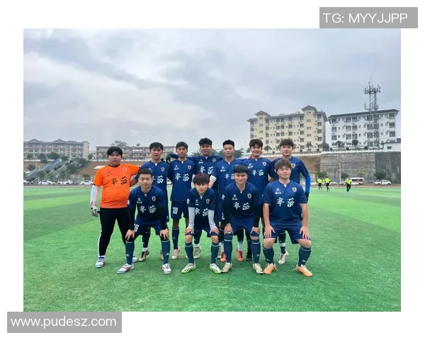 杭州足球队在锦标赛中的比赛经验与表现分析与点评